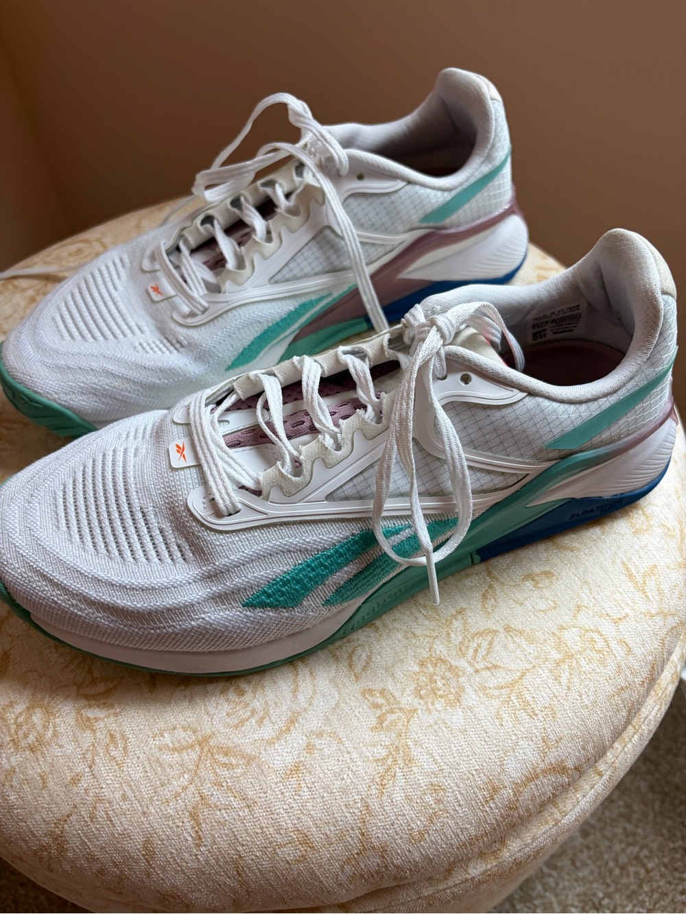 Reebok Lightweight White Running Shoes with Teal and Lavender Accents. 9.5